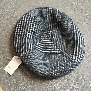 Target a New Day plaid tartan beret hat BNWT